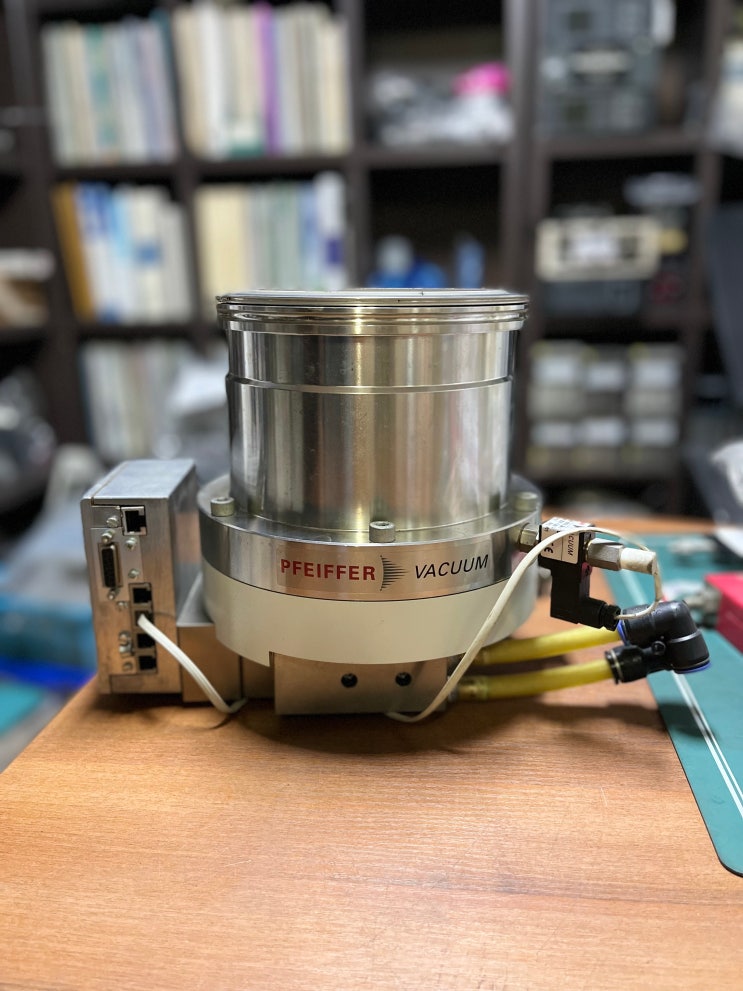  진공종합상사_(PFEIFFER VACUUM)TMH 521 Y P 터보펌프 콘트롤러 TC600