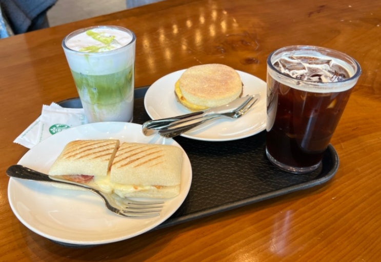 아침으로 먹기 좋은 치아바타가 맛있는 스타벅스 여의도공원R점