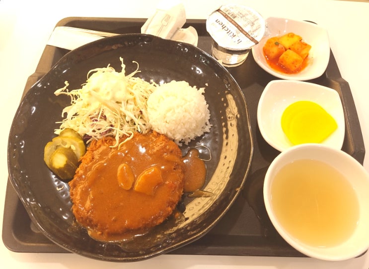  서울아산병원 식당 지하 1층 푸드코트 돈까스