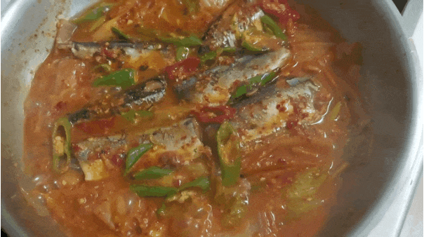  꽁치 통조림 묵은지찌개 만드는 법 : 묵은지 냄새 줄이는 팁