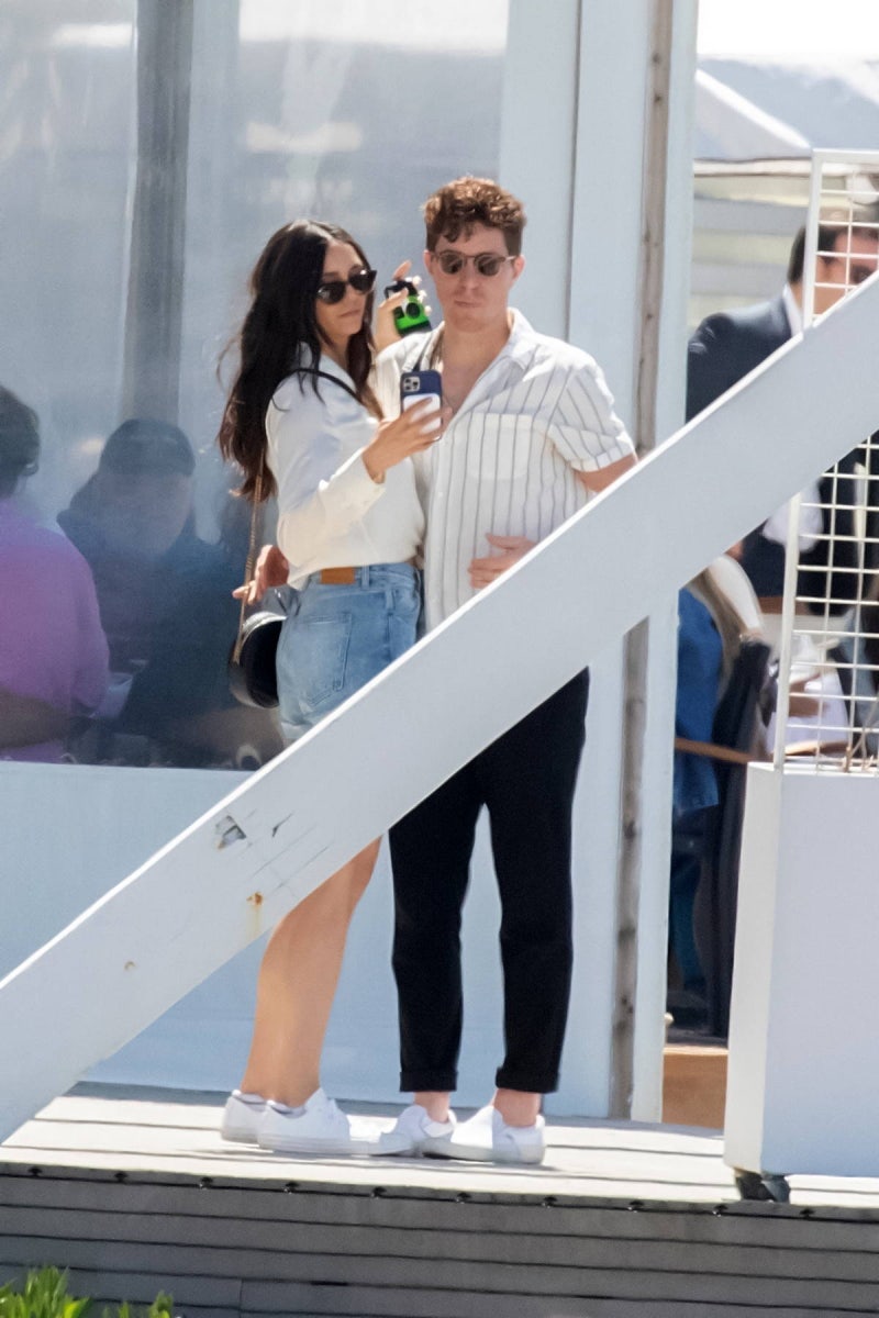 헐리웃스타일706 ( 니나도브레브+ 페이튼리스트+ 피아밀러+ 사라샘파이오+ 셀레나고메즈+ 셰이미첼+ 시에나밀러+ 소피아리치+  소피아베르가라+ 소피터너 ) : 네이버 블로그, image size:800x1200