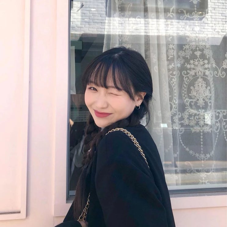 러블리즈 출신 류수정, 팀 해체 후 처음으로 공식 활동 시작...래퍼 디핵과 듀엣곡 발표 러블리즈 출신 류수정, 팀 해체 후 처음으로 공식 활동 시작...래퍼 디핵과 듀엣곡 발표