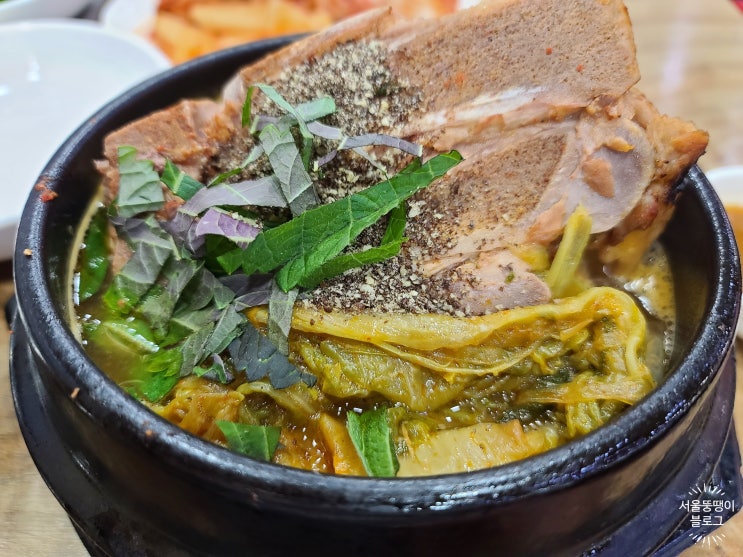  이름값하는 수원 고색역맛집 :: 1인자감자탕뼈해장국 고색동