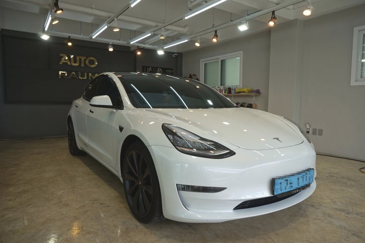  제주 테슬라 모델3 크롬딜리트 3M2080 블랙유광으로 시공