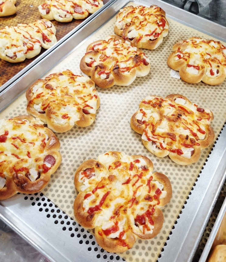 제빵기능사 실기 뭘해도 맛있는 왕꽃잎 소세지빵