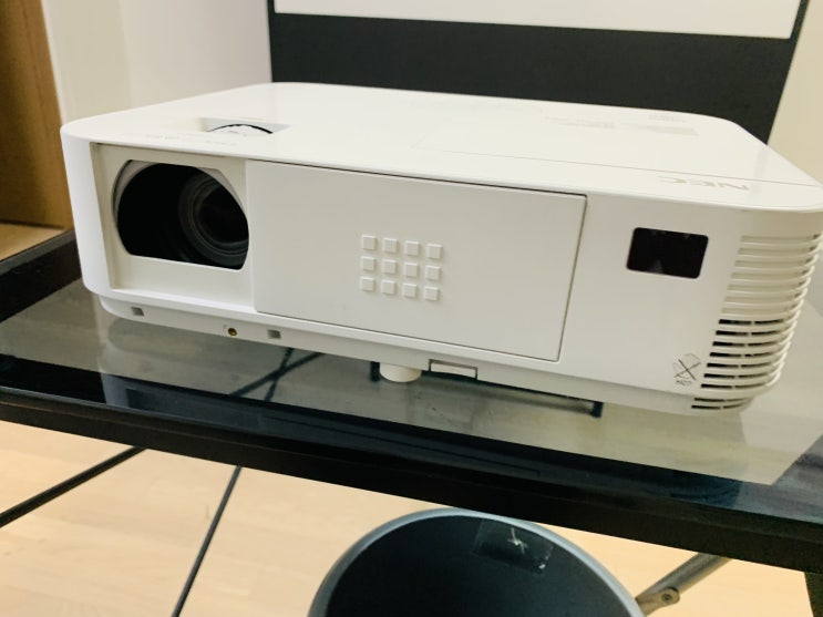 화성시 동탄 학원 강의실에 맞춤 빔프로젝트 설치 화성시 동탄 학원 강의실에 맞춤 빔프로젝트 설치