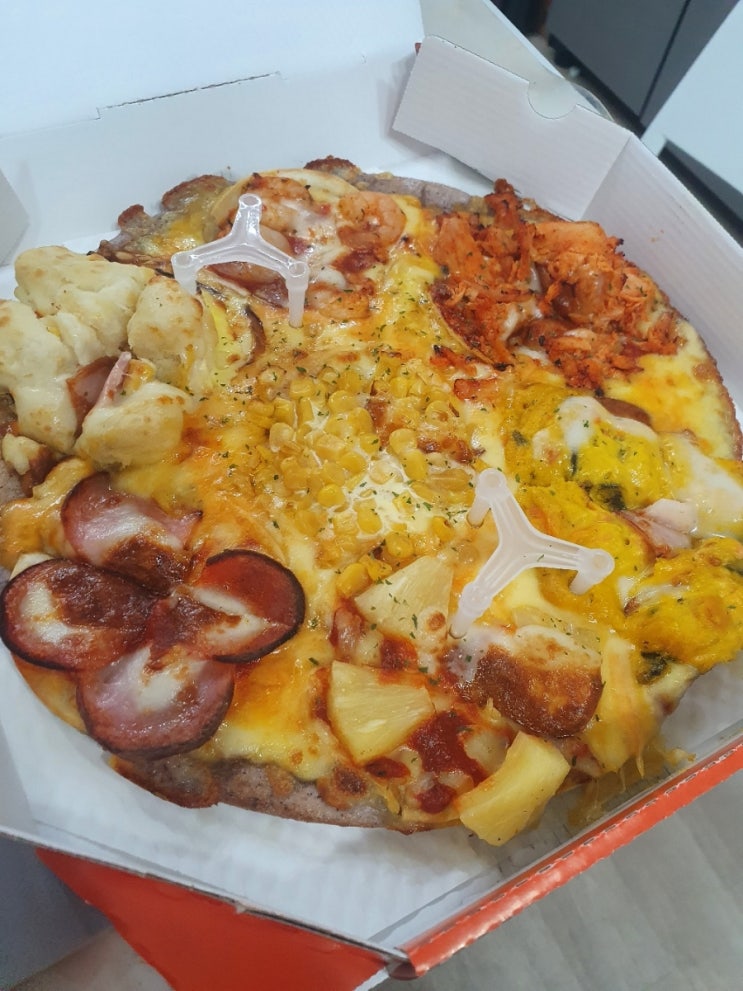  피자알볼로 어깨피자 샐러드바 온듯한 다양한 맛이 한판에