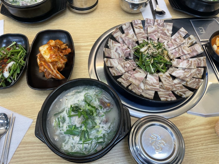  인천 서구 맛집 , 원창동 맛집 : 돌담순대국 , 주차가능 , 국밥 맛집 사골육수 정말 맛있다
