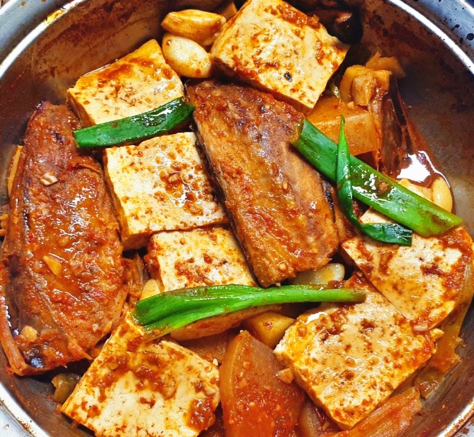  고등어 조림 만드는 법 버섯,감자,무,두부조림에 남은 굴비구이까지 칼칼하고 풍성한 주말 점심메뉴 황금레시피