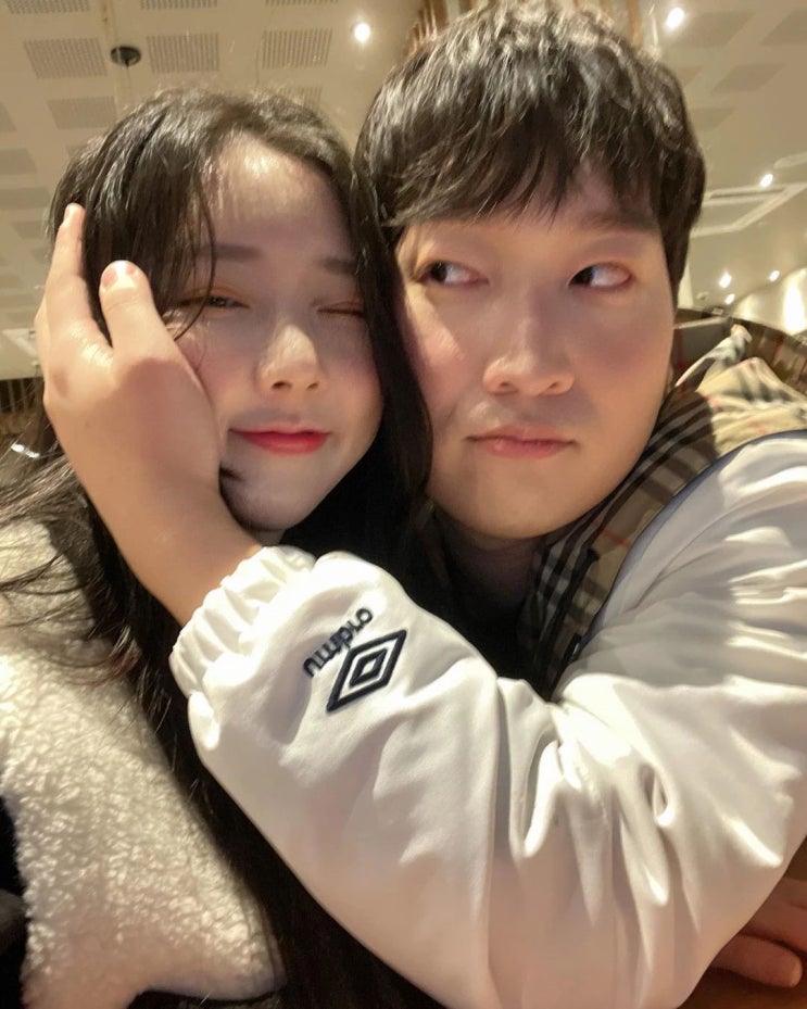 아프리카TV 유명 커플 BJ 이상호와 애교용, 올해 초 포경수술 후 사이판에서 달달한 휴가 아프리카TV 유명 커플 BJ 이상호와 애교용, 올해 초 포경수술 후 사이판에서 달달한 휴가