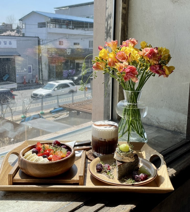  사무실에 봄이 왔어요 - 예원플라워, 땡큐커피, 안동카페, 안동꽃집, 안동맛집