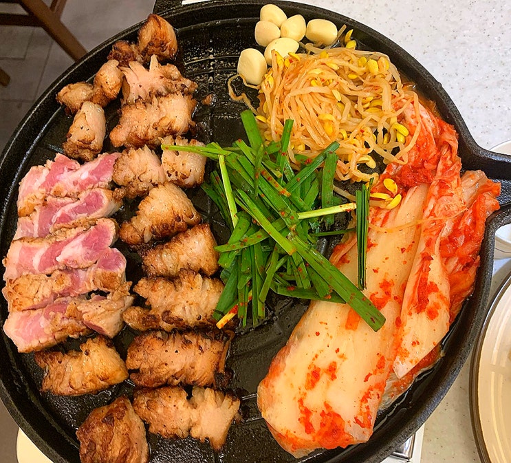  [동대문/신당동] 뮤지컬 보고 두번이나 먹으러간 삼겹살 맛집 태태삼겹 (가격, 내부, 삼겹살, 볶음밥)