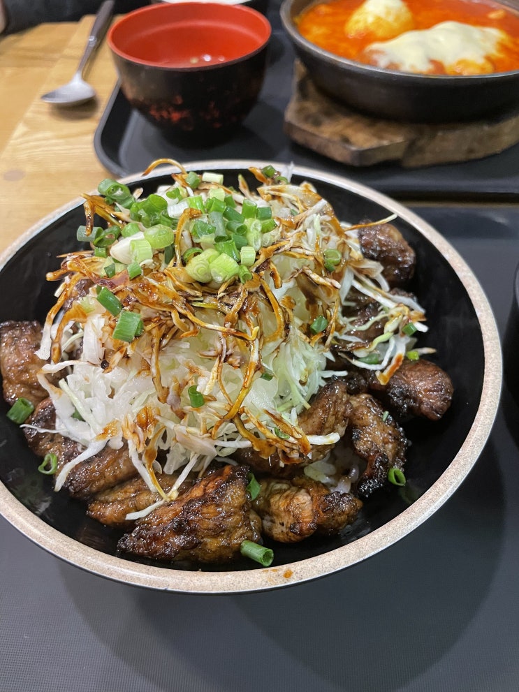  노량진 덮밥 최고돈