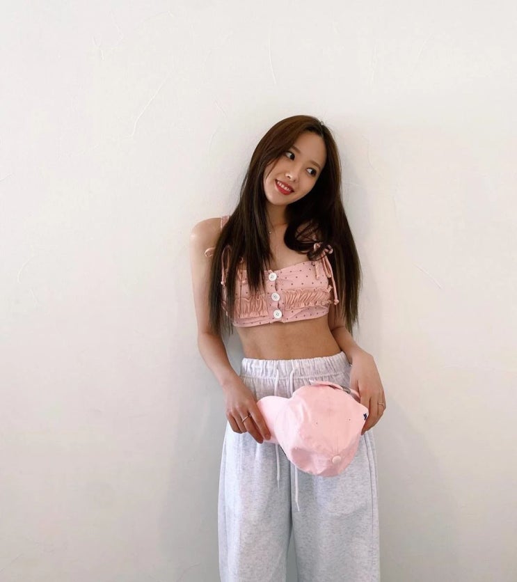 헬로비너스 출신 윤조, 다리 수술 앞두고 복잡한 심경 털어놔 "너무 무서워...기도해 달라" 헬로비너스 출신 윤조, 다리 수술 앞두고 복잡한 심경 털어놔 "너무 무서워...기도해 달라"