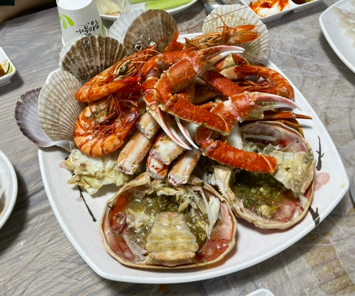  포항죽도동 죽도시장맛집 _ 영광회대게센타