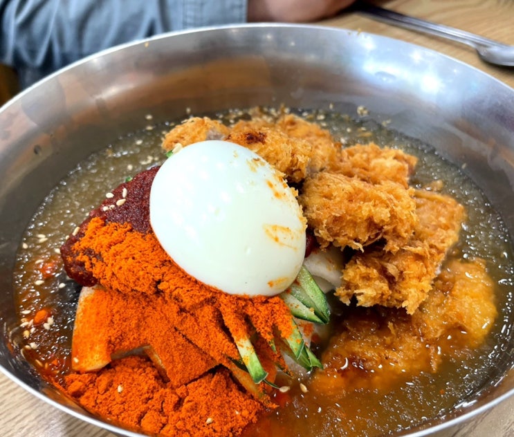  청주시내점심 매운돈까스로결정