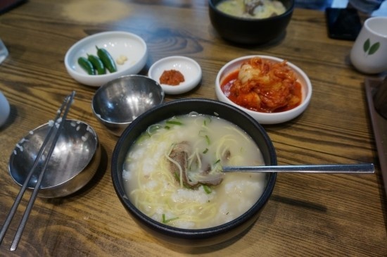  진정한 맛집 서울깍두기 상무점 24시간
