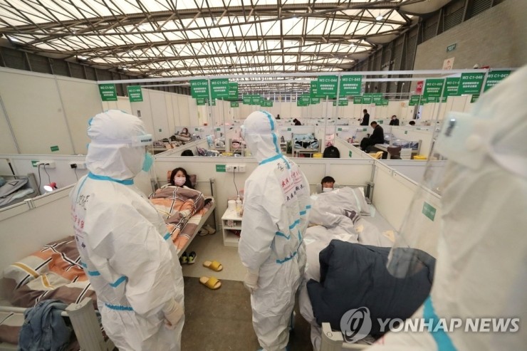 봉쇄 18일째인데 상하이 감염자 왜 줄지 않나 봉쇄 18일째인데 상하이 감염자 왜 줄지 않나