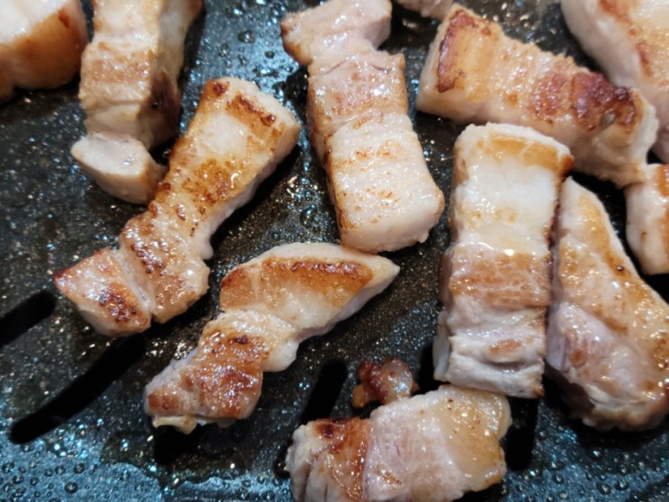 하남 삼겹살 맛집 "고기정" 아기의자 전용테이블이 있네 하남 삼겹살 맛집 "고기정" 아기의자 전용테이블이 있네