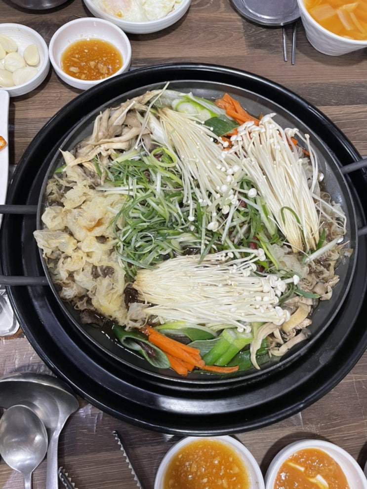  청주불고기 점심특선 한상 푸짐하게