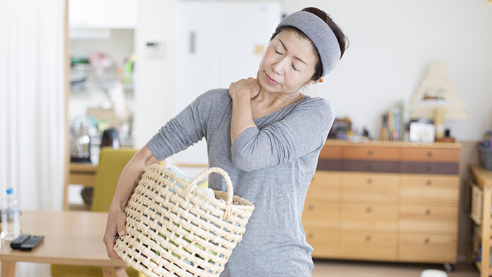 어깨 많이 쓰면 발생하는 ‘회전근개 파열’ 예방 스트레칭