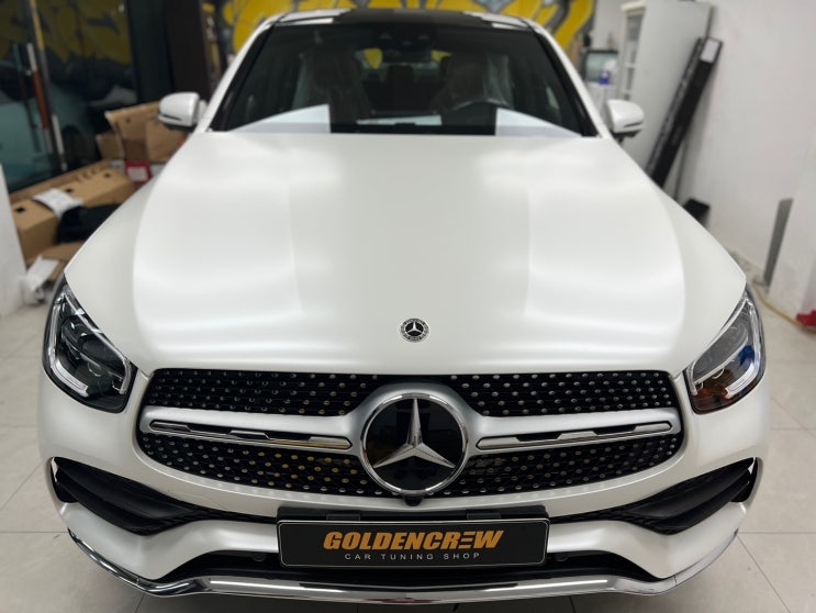  벤츠 GLC 300e  사틴 펄 화이트  전체랩핑
