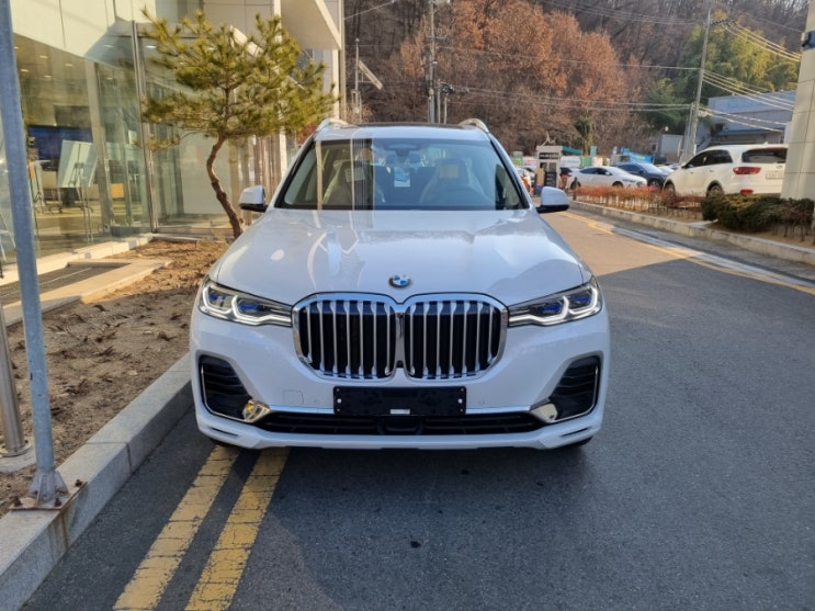 [비엠타카] BMW X7 40i DPE 7인승 (미네랄 화이트/커피 시트) 대구 소개 고객 후기 - 대기 기간 3개월 미만