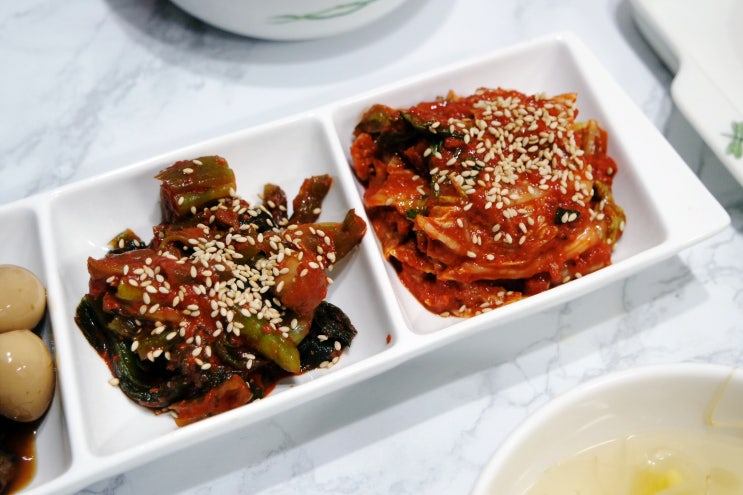  맵따구 불김치 중독성 있게 매운 김치 나도 먹어봤다.