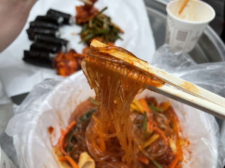  부산 중구 남포동ㅣ국제시장ㅣ씨앗호떡 비빔당면 충무김밥 팥빙수