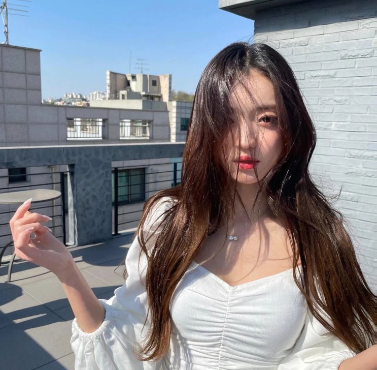 오마이걸 유아, 군살 하나 없는 잘록한 허리라인 뽐내 "걱정해 준 크리들 고마워요" 오마이걸 유아, 군살 하나 없는 잘록한 허리라인 뽐내 "걱정해 준 크리들 고마워요"