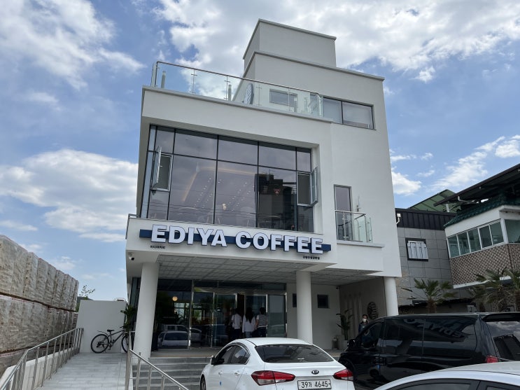 [산청 카페] 이디야 산청단성강변점 뷰 맛집이네요.