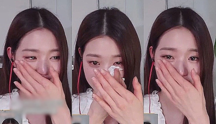 아이브 장원영, 아직 19살 최근 한 팬과 영상 팬 사인회 도중 갑자기 눈물 쏟아냈다 아이브 장원영, 아직 19살 최근 한 팬과 영상 팬 사인회 도중 갑자기 눈물 쏟아냈다