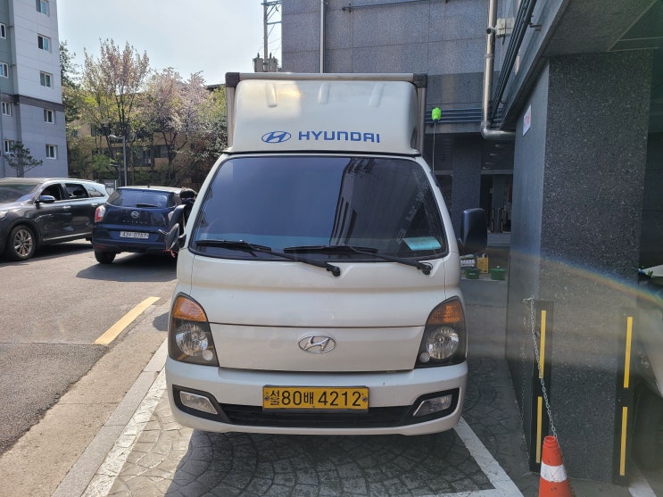  [포터2 중고차수출] 노원중고차 2014년 포터2내장탑차 주행거리가 많고 사고가 있어도 매입가능하니 중고차수출에 문의하세요.