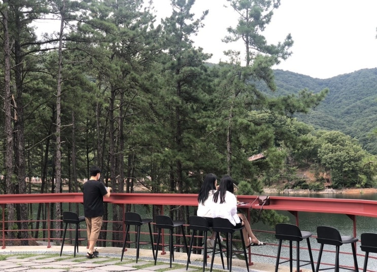 파주 마장호수 카페, 출렁다리 근처 레드브릿지