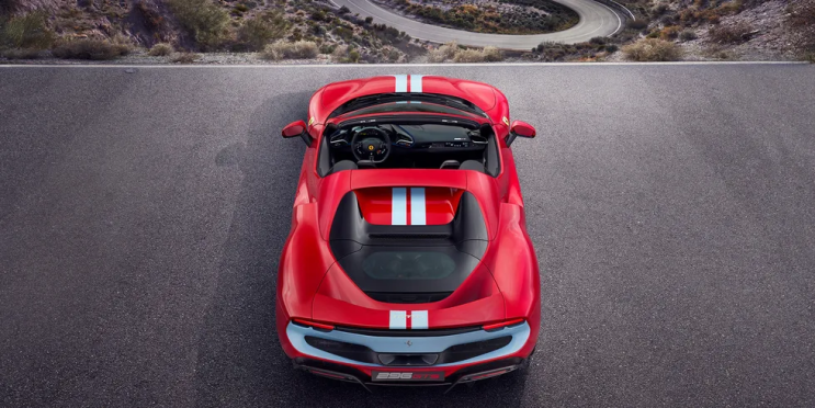  페라리 296GTS 출시 발표 & 동영상 최초 공개 - 컨버터블 830마력 V6하이브리드의 가격/출시 시기는?