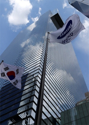 외국인 '패대기' 삼성전자…'6만전자' 탈출은 언제 외국인 '패대기' 삼성전자…'6만전자' 탈출은 언제