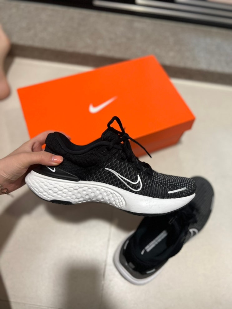 [내돈내산리뷰]나이키 우먼스 줌x/nike우먼스 zoom x invicible run fk2/나이키 줌/발편한 신발 