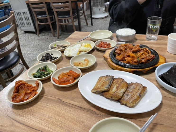  성남 중원구 성남동ㅣ모란역ㅣ은혜식당ㅣ가성비좋은 백반집ㅣ갈치구이 김치찌개 제육볶음