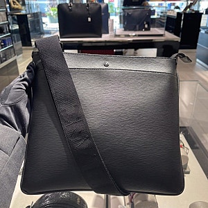 몽블랑 남성 언벨롭 메신저백 114683