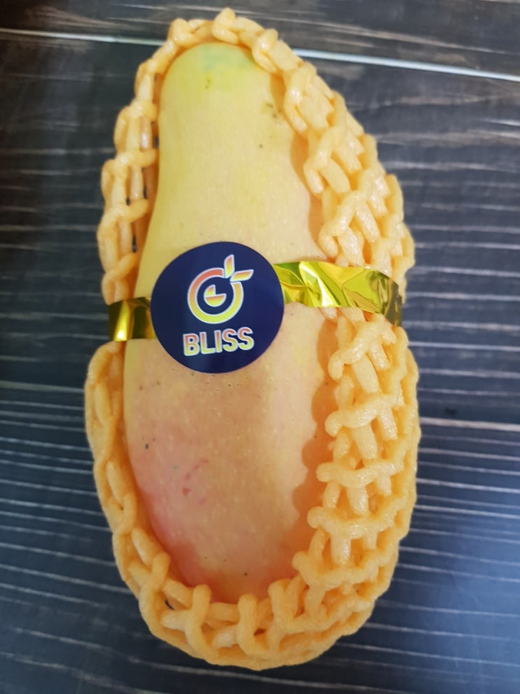  마하차녹 무지개 망고 넘 맛있어요.