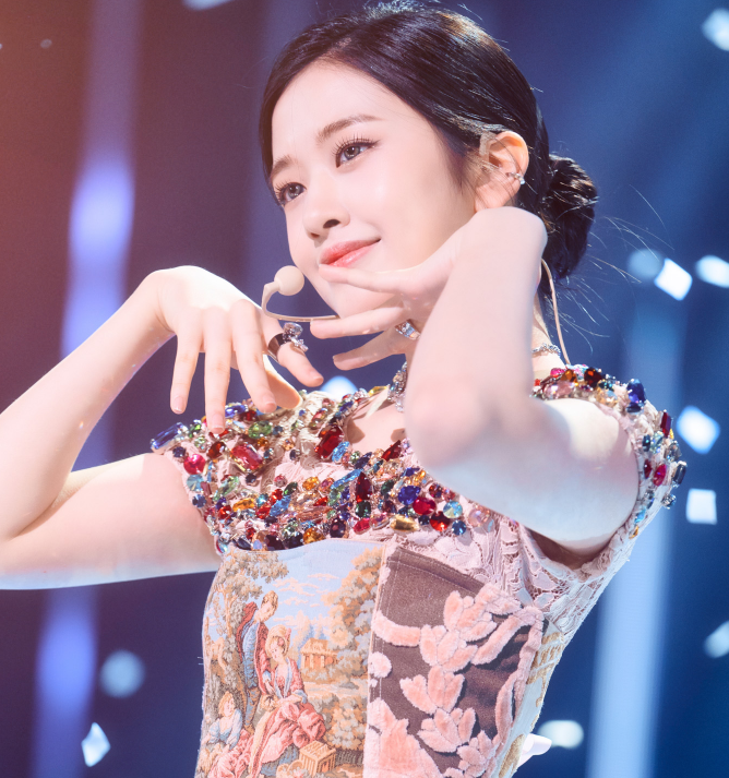 <b>홍지윤</b> 나인아이 드림캐쳐 경서 이펙스 퍼플키스 <b>인기가요</b>... 