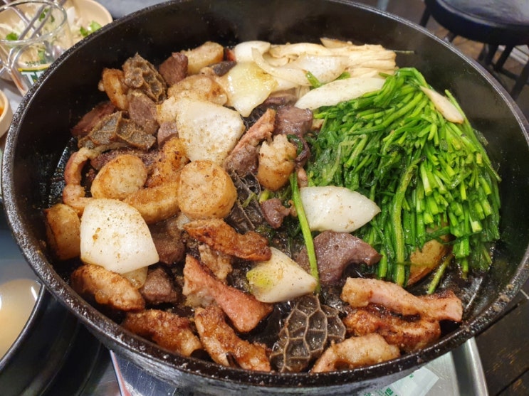  [ 강남 논현 먹자골목 ] 신촌황소곱창 - 곱창