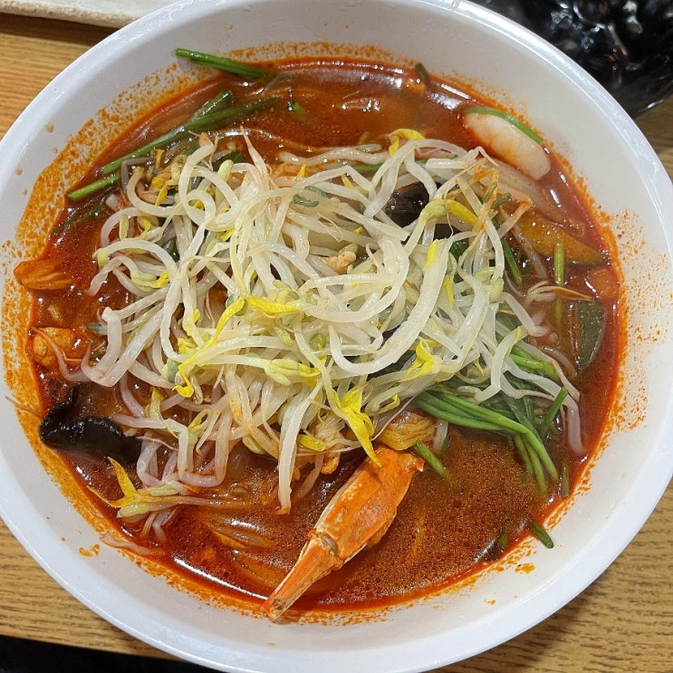  [전주 혁신도시] 짬뽕에 숙주가 들어있어 아삭한 식감에 깔끔했던 강웅교동짬뽕