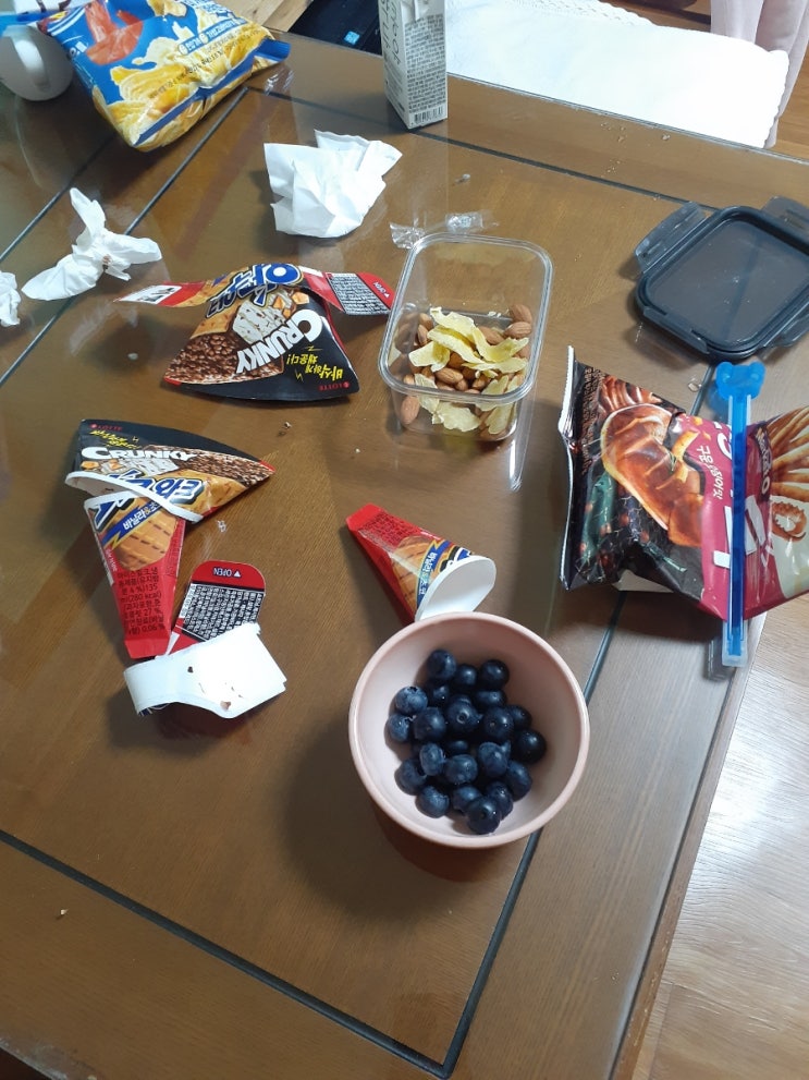  간식,라면,미역국,양배추무침