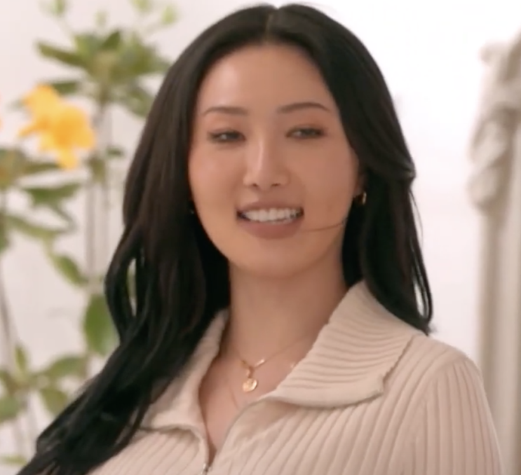  펜던트 목걸이-화사 목걸이, 엄정화 목걸이(서울 체크인 3화), 던 목걸이(바퀴 달린 입)