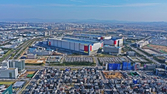 실적 좋은 삼성전자…부진한 주가는 왜? 실적 좋은 삼성전자…부진한 주가는 왜?