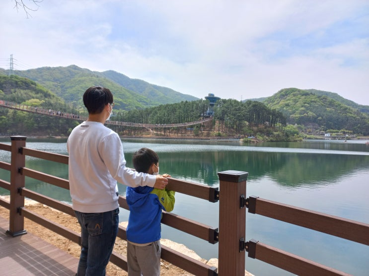 파주 가볼만한곳 마장호수 출렁다리 힐링여행기 (맛집 교황빵, 국수)