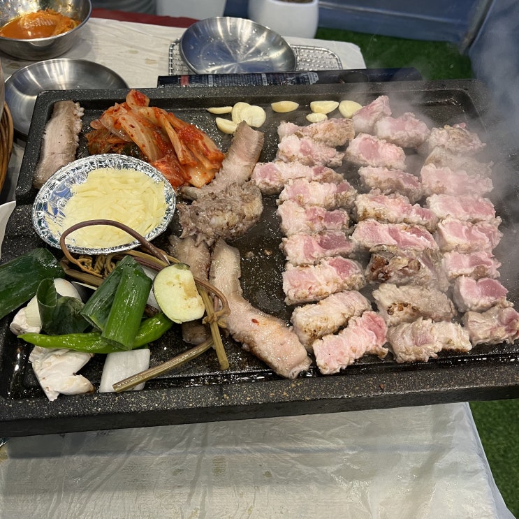  구산역 삼겹살 맛집 _ 옥탑방 : 작살낸 삼겹살, 내 입으로 한 번 더 작살 내기