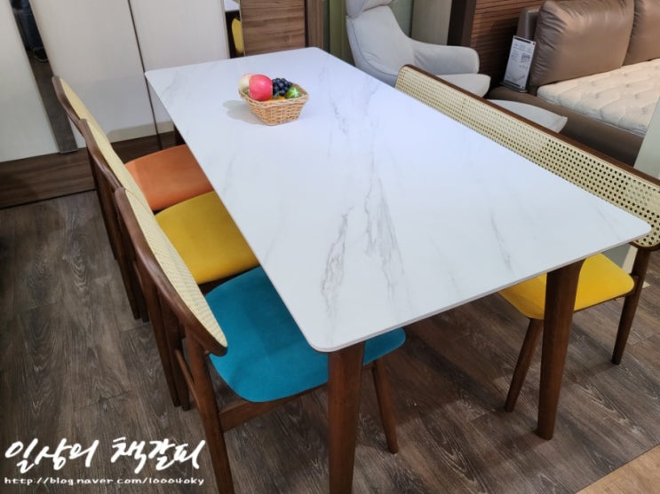  청주소파 청남가구단지 공장직영 <중앙가구직거래소 청원본점>에서 홈데코 인테리어 제품 구경