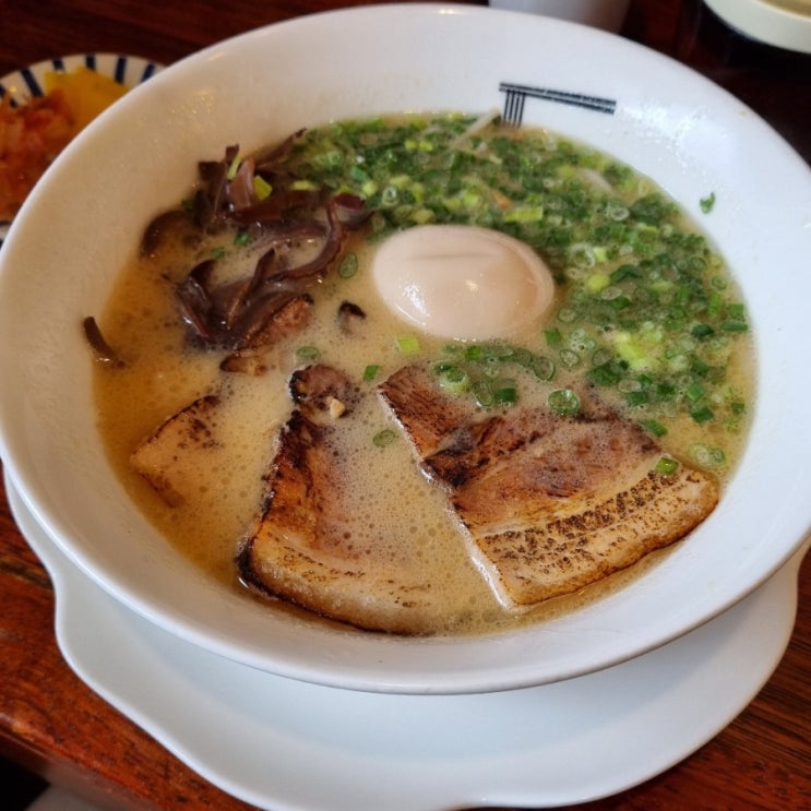  일산 밤리단길 국물이 깊은 돈코츠라멘 맛집 계단라멘